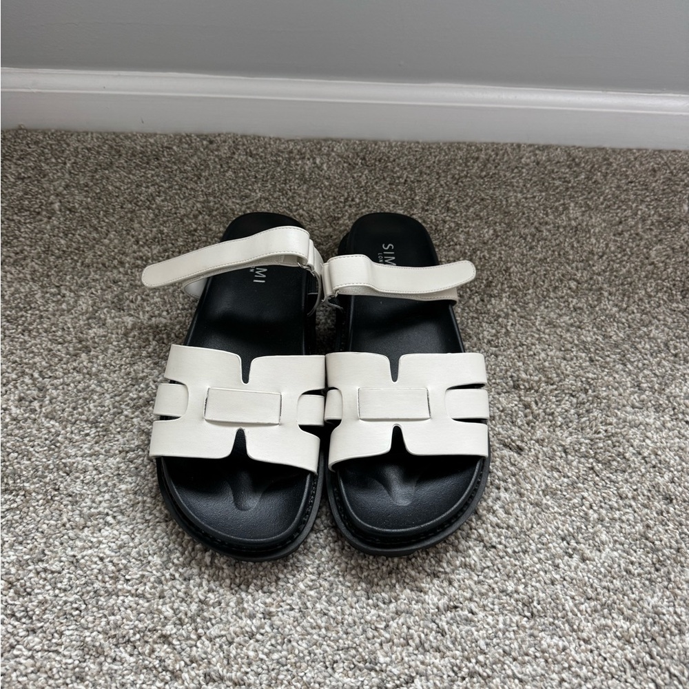 SIMMI LONDON White and Black Sandals